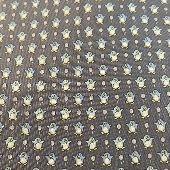 Salvatore Ferragamo Penguin Tie - Picture 4 of 4